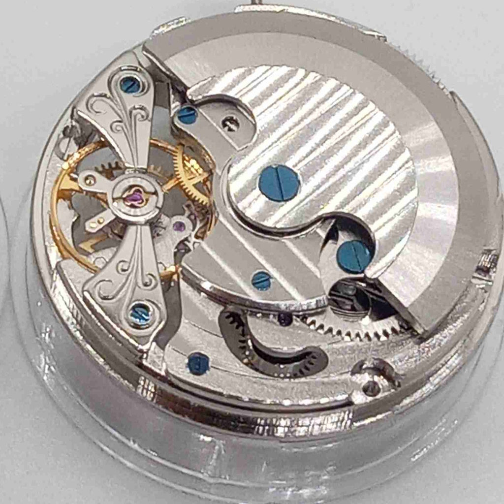 China Made Silver Hollow Small Bare Balance Wheel At 6 Double Mainspring