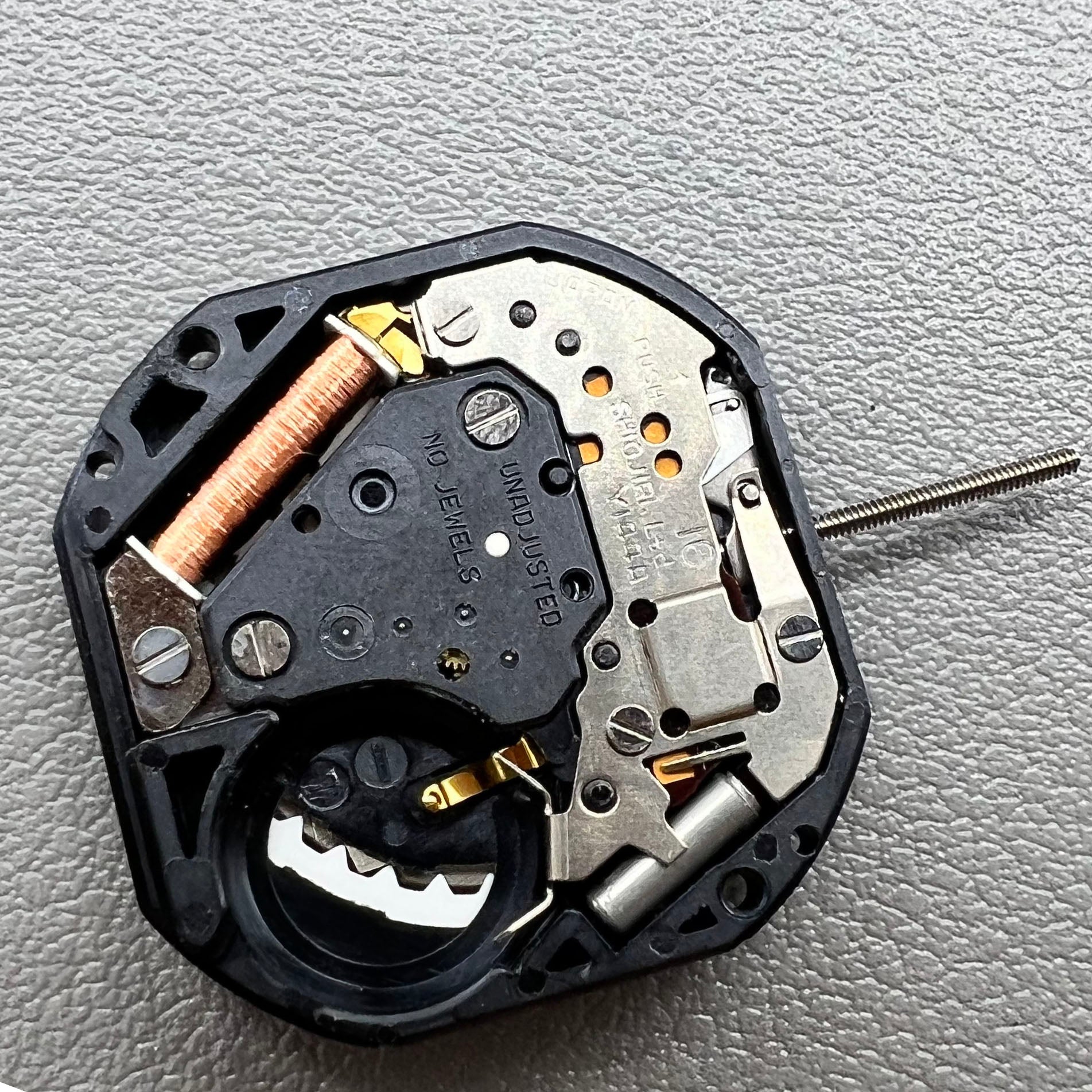 YL44A Quartz Movement Double Calendar 3 Hands