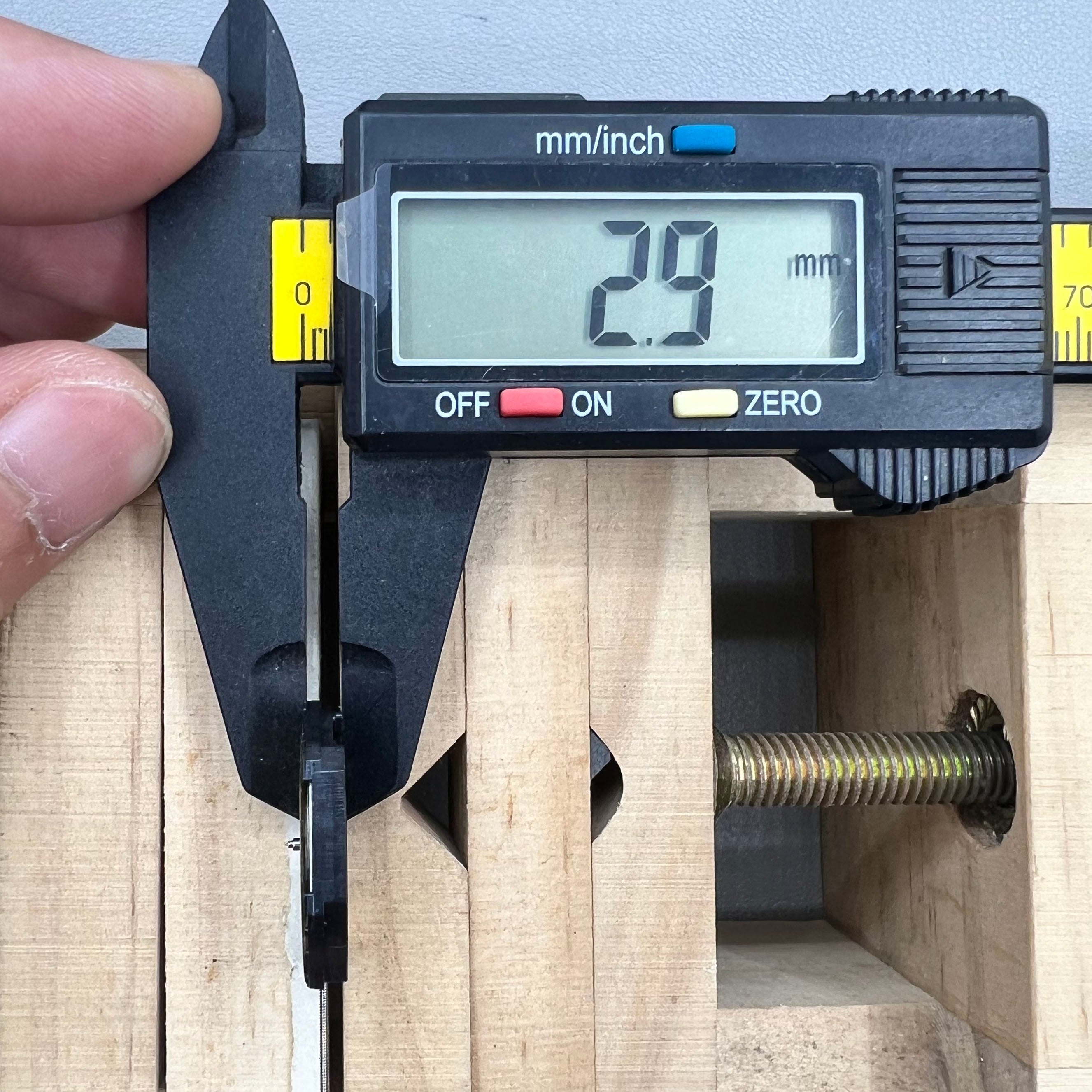 YL44A Quartz Movement Double Calendar 3 Hands