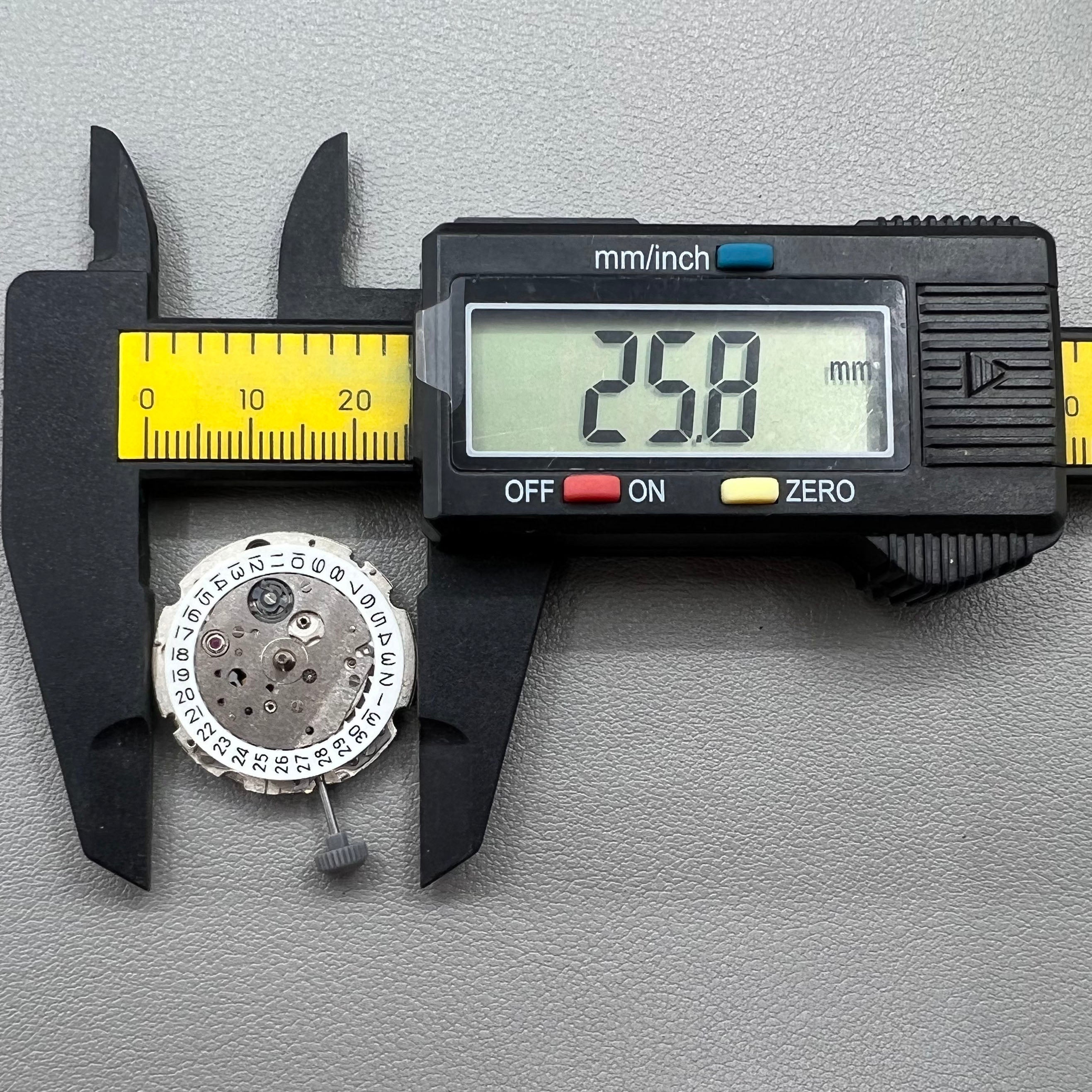 Japan Miyota 8218 Automatic Mechanical Movement Date@9 2 Hands