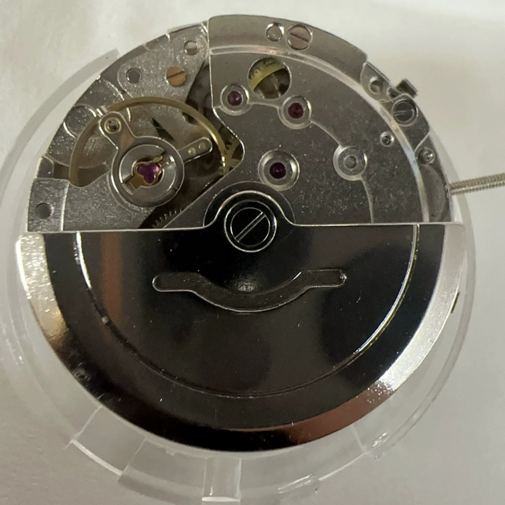 China Made 2813 8205 Automatic Mechanical Movement 5 Hands