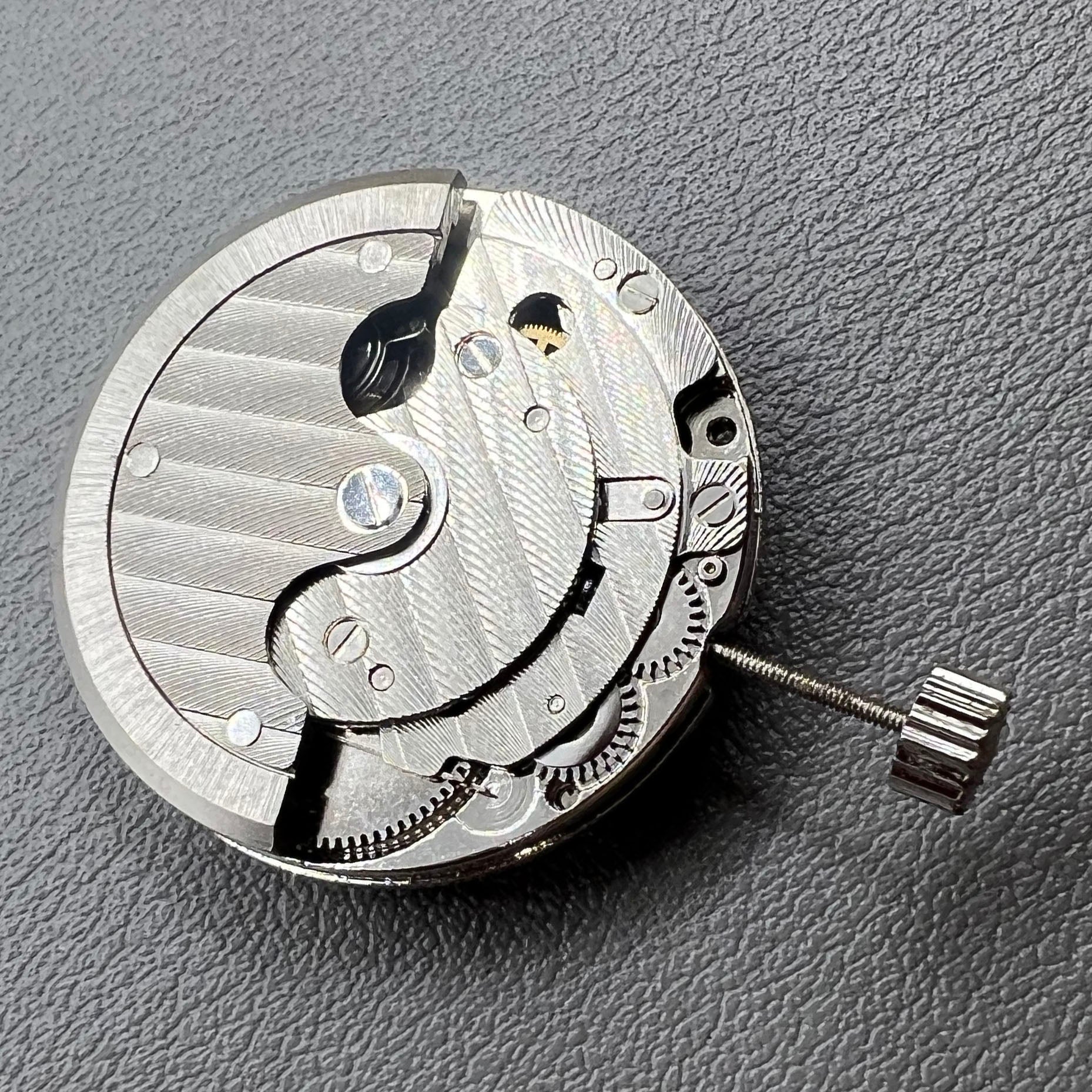 DG2813 Automatic Mechanical T16 3-Hand Single Calendar Movement Replacement