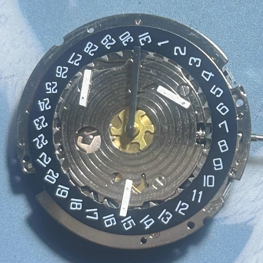 Swiss Made ISA 8171 Quartz Movement Single Calendar 6 Hands Black Disk Date At 4