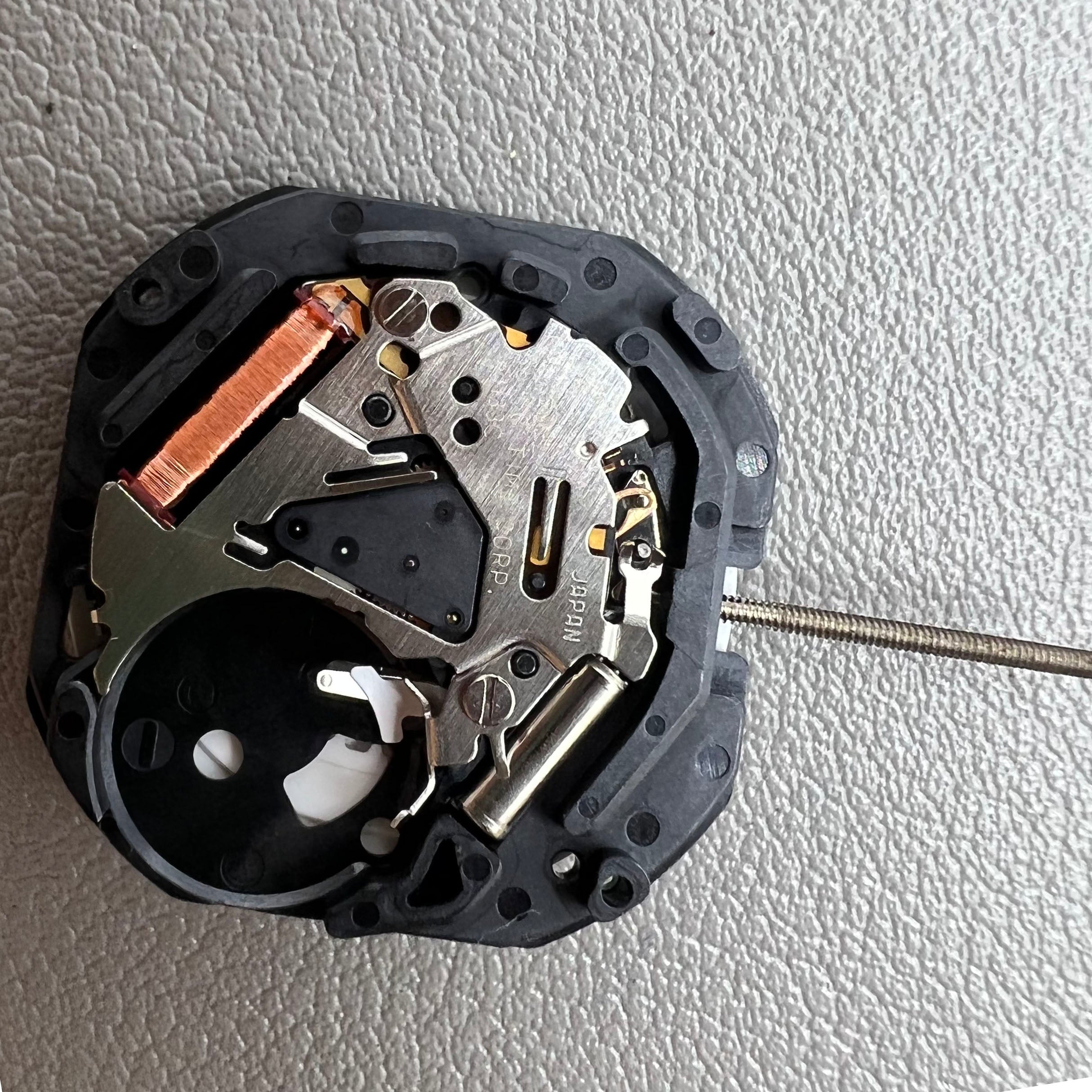 Original Japan 7N33 Quartz Movement 3 Hands Day Date