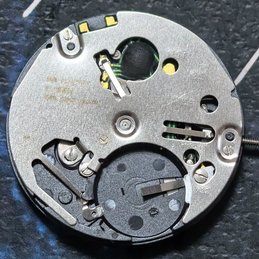 Swiss Made ISA 2330 Quartz Movement 3 Hands Orange Font Date At 3 Watch Part