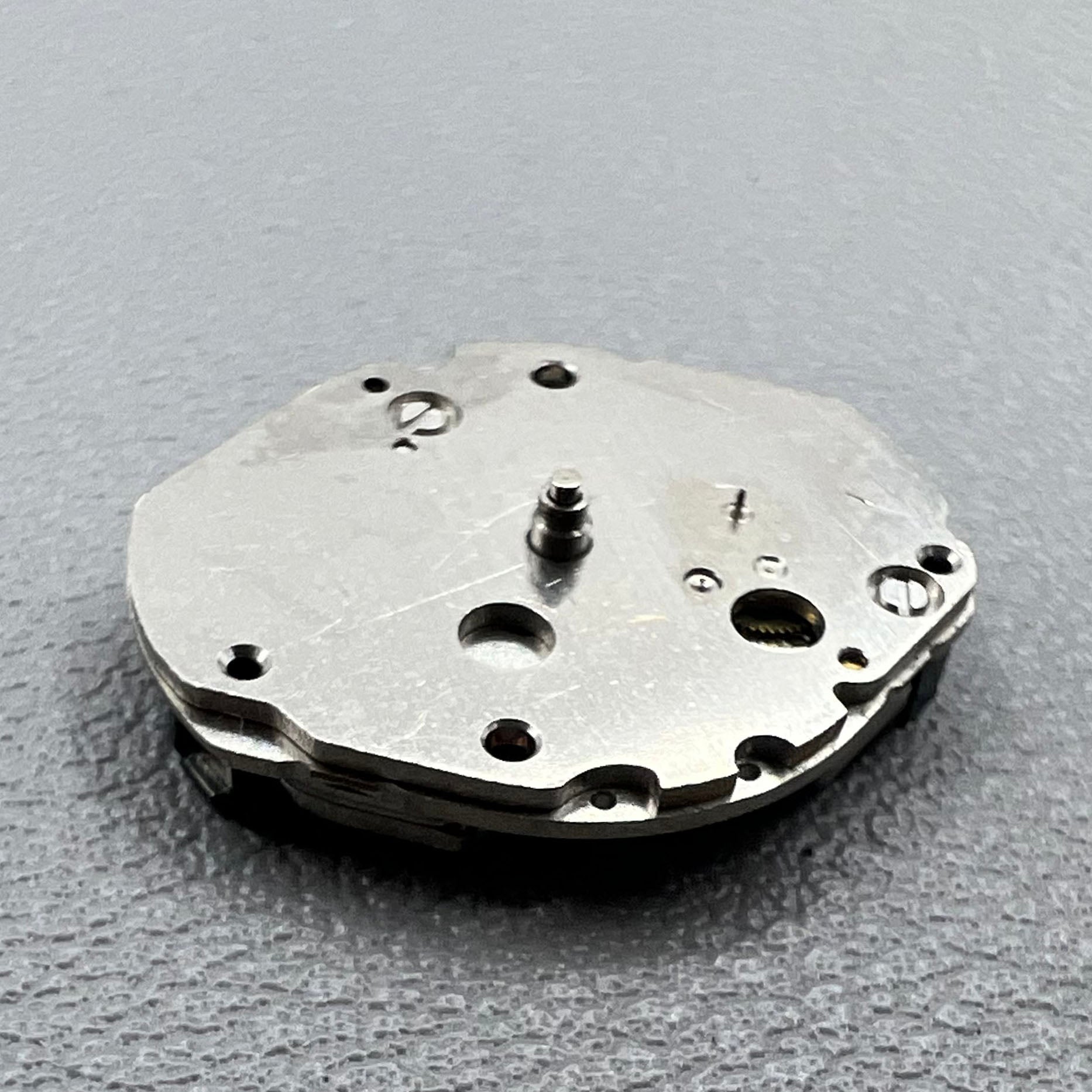 Japan Morioka Tokei V252A Watch Quartz Movement 2 Hands with Small Second