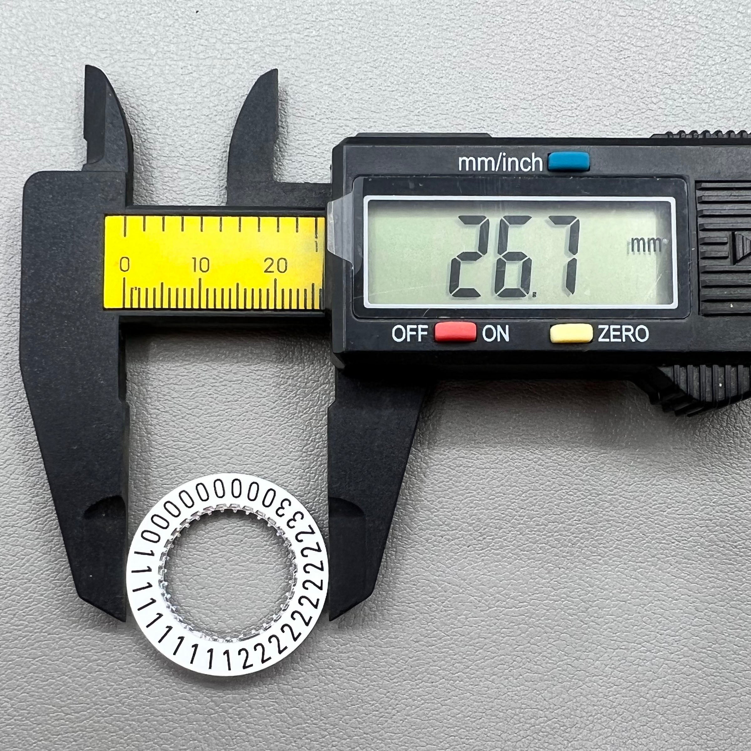 White Big Number Date Disk Wheel Generic for Movement ETA C07.651 M021.626
