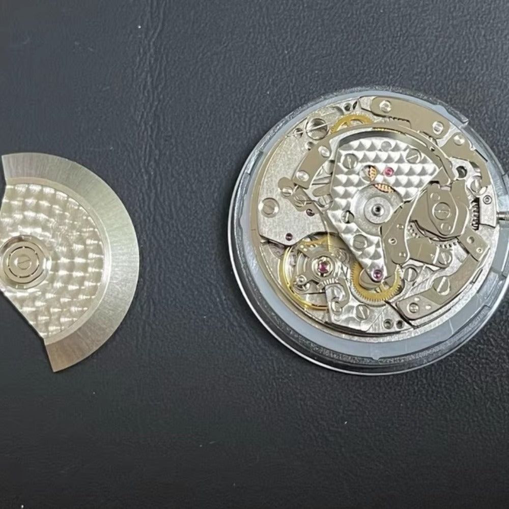 China Made 7750 Mechanical Movement SL4629 Small Second At 6 Black Disk