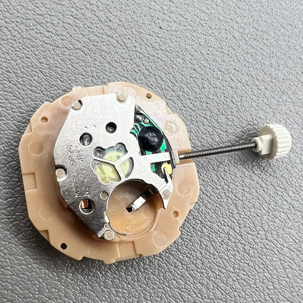 Sunon SP28 3 Hands with Date Quartz Watch Movement Date@6