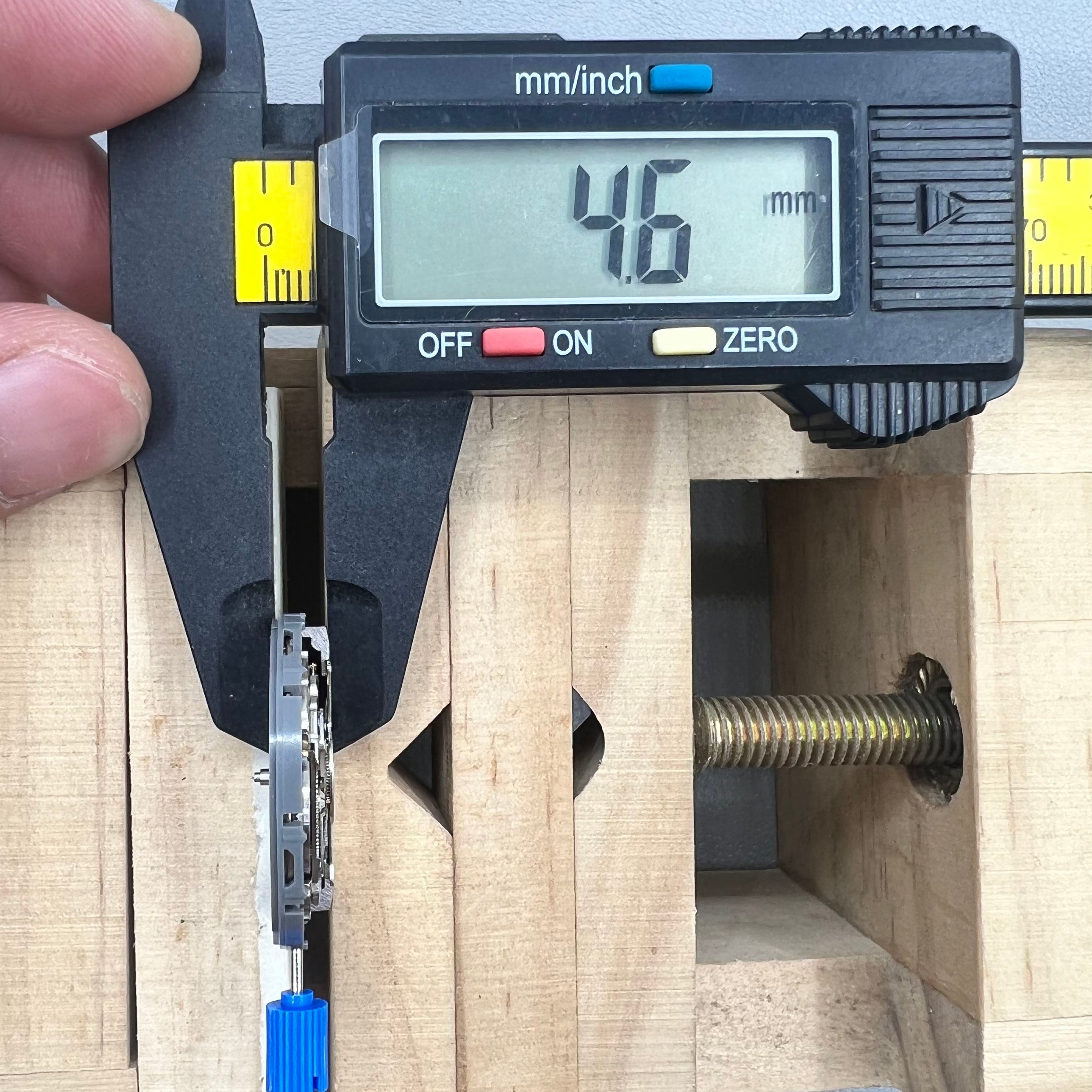 Japan NH36 Automatic Mechanical Movement Arabic Date Dial Crown@3.0