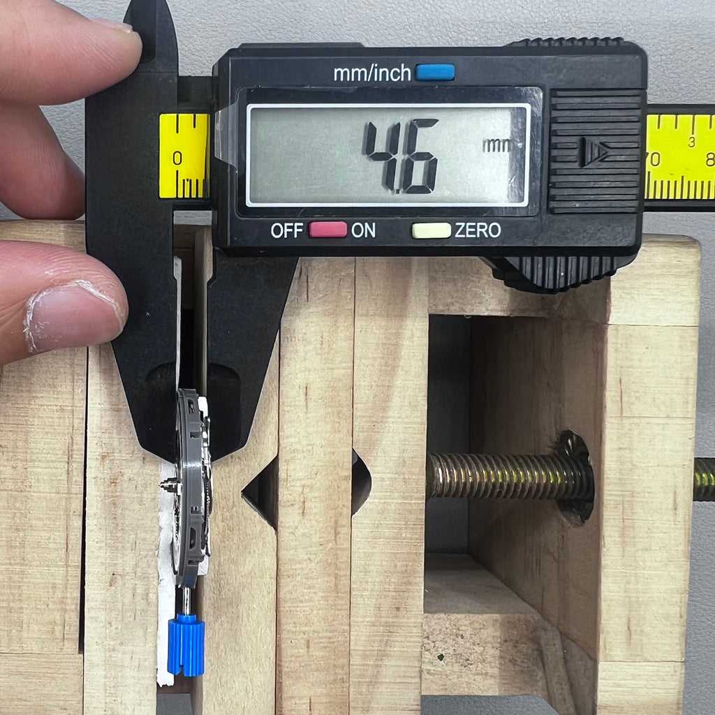 NH34 Automatic Mechanical GMT Movement White Disk Spades Font Hacking Seconds