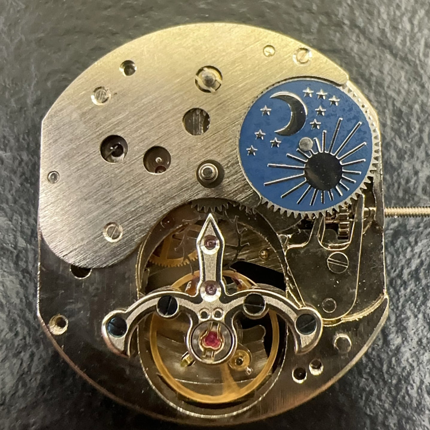 China Made Liaocheng Double Time Zone Automatic Mechanical Moonphase At 2