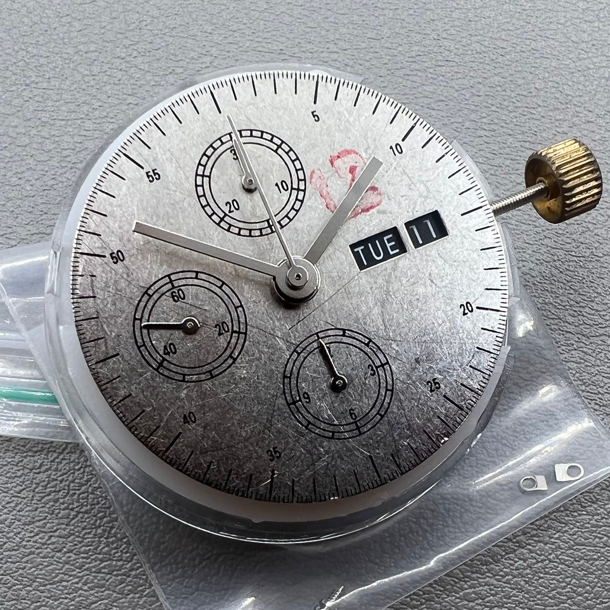 China 7750 Automatic Chronograph Movement Date Day Small Second @9 ETA 7750