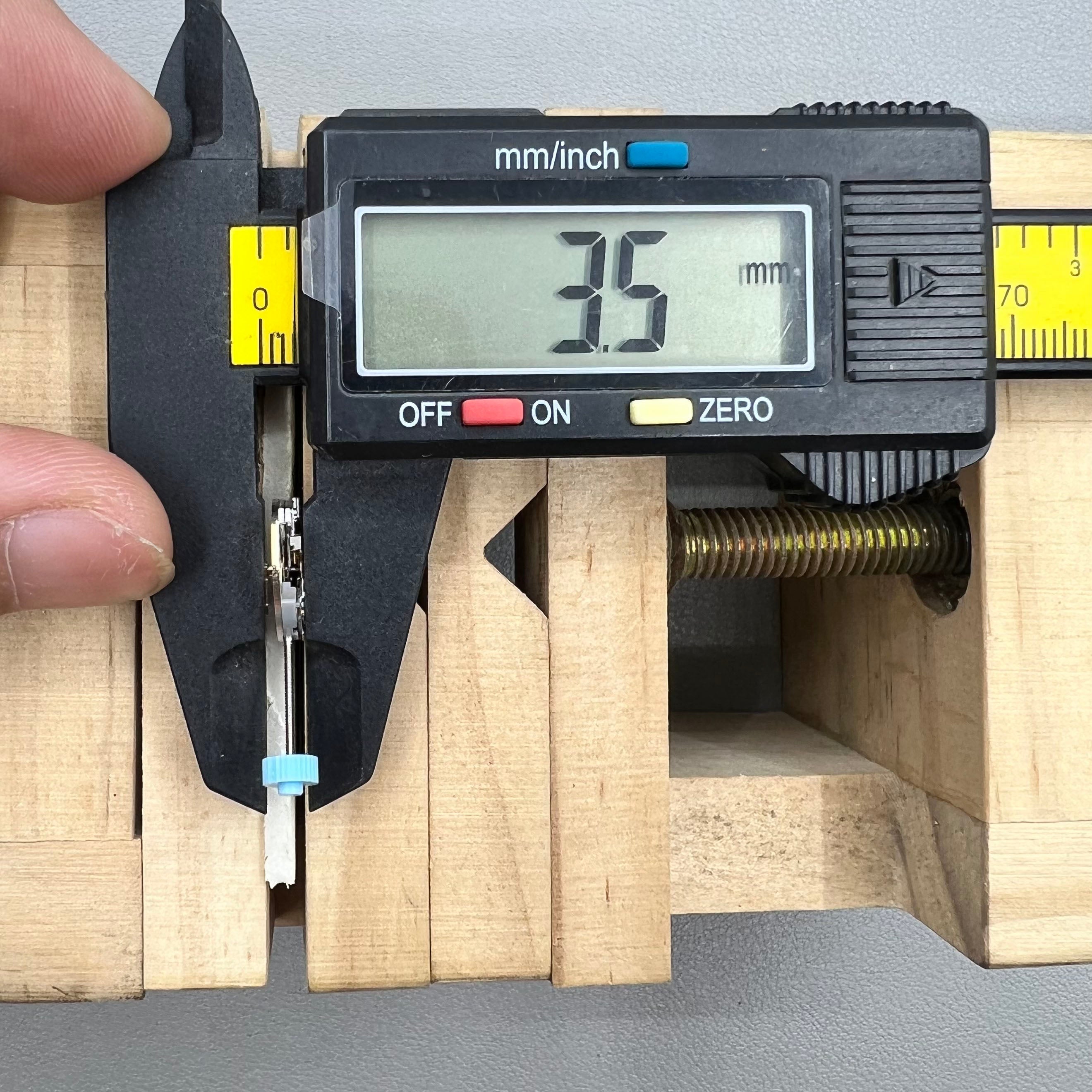 Swiss Ronda 751 Quartz Watch Movement H2 Height 2 Hands