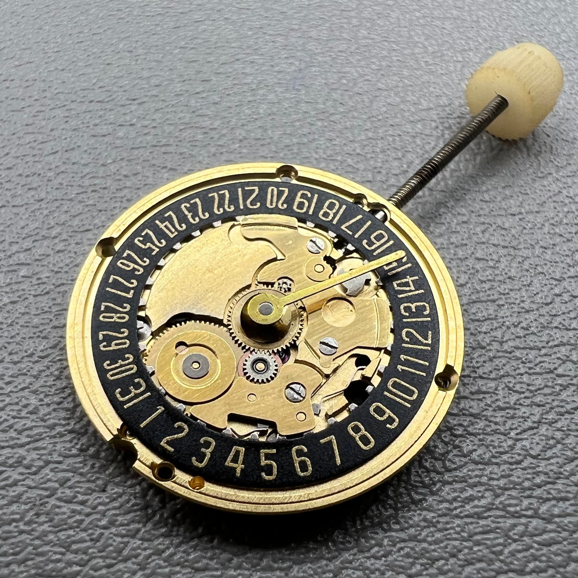 Swiss ETA 256.041 Watch Quartz Movement Black Disk 2 Hands Date@6