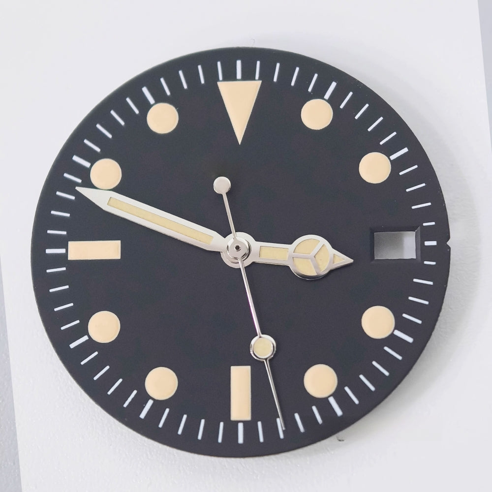 Vintage with Calendar Green Lume Silver Trim Hands Watch Dial for NH34 NH35