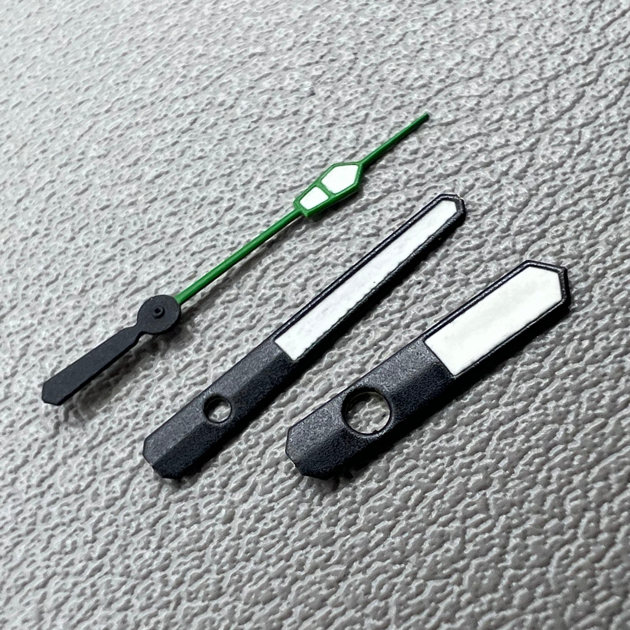 2 Sets/Pack 12.5mm Green+Black Trim Green Lume Hands for NH35 NH36 7S26 7S36