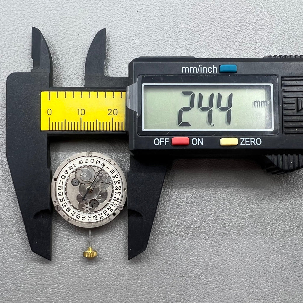 Working New Swiss P-2460 Quartz Watch Movement 3 Hands