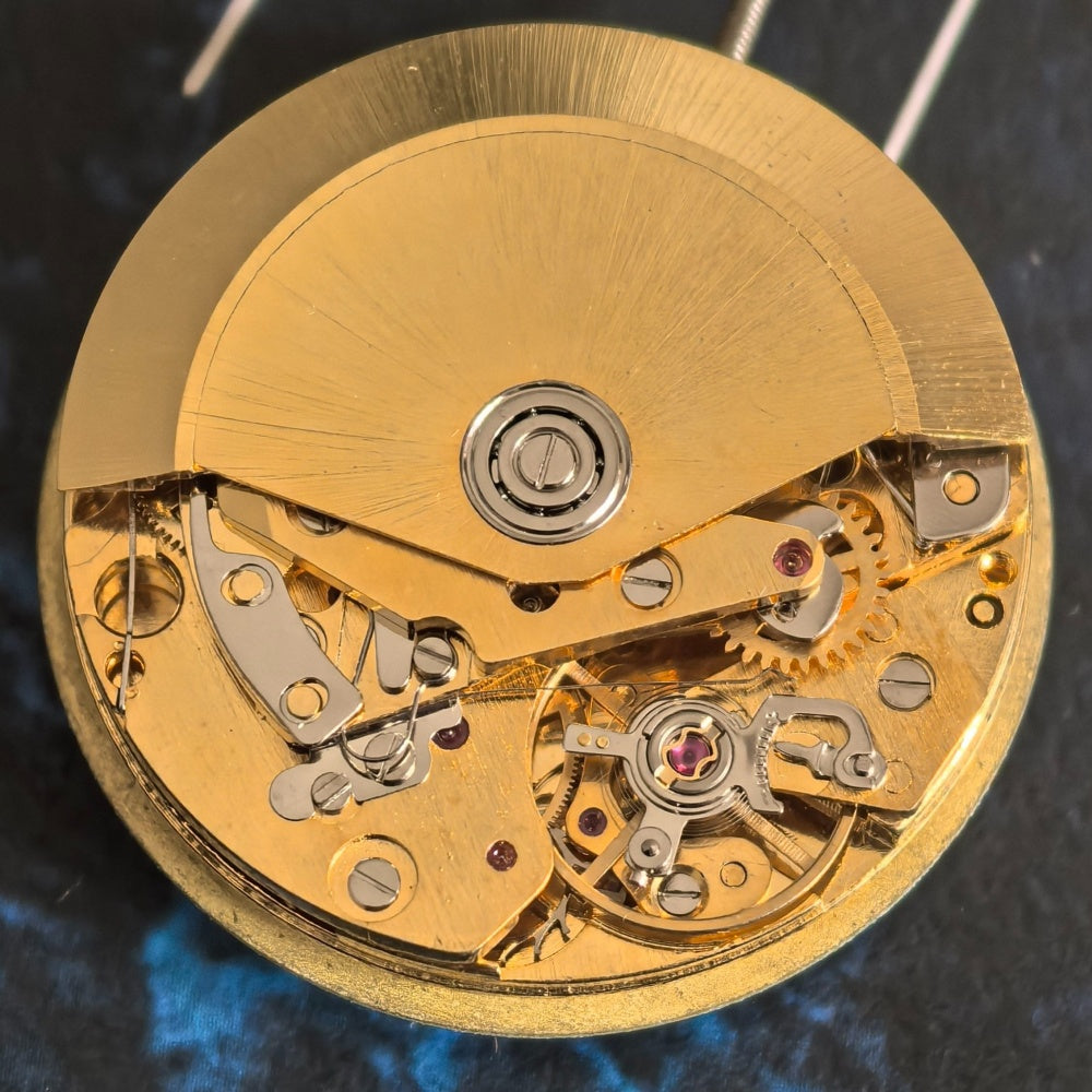Chinese Dandong 7750 Mechanical Movement Frequency 21600 Small Second At 9