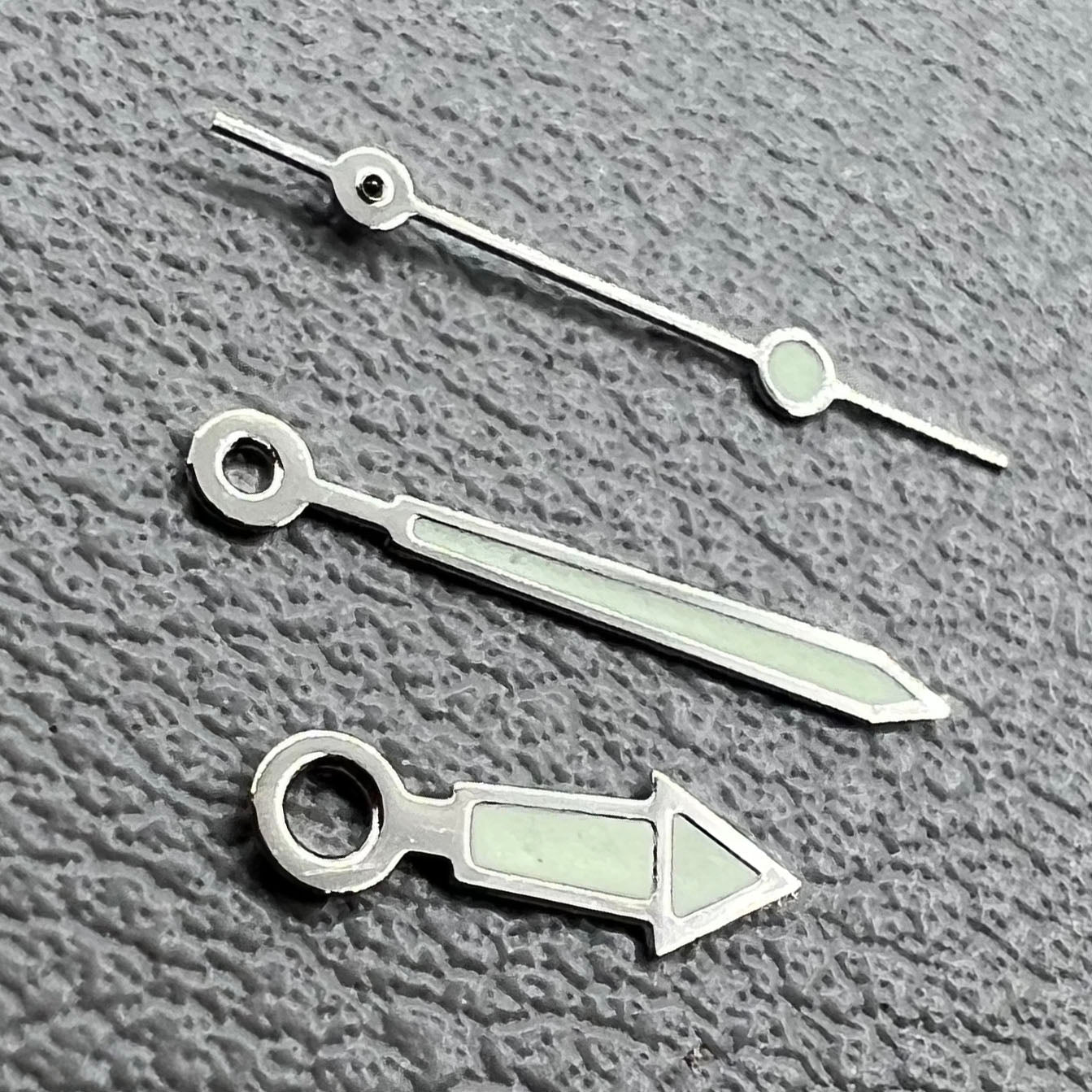 2 Sets/Pack Luminous Set of Watch Hands Set for Miyota 2035 Movement NO.3230